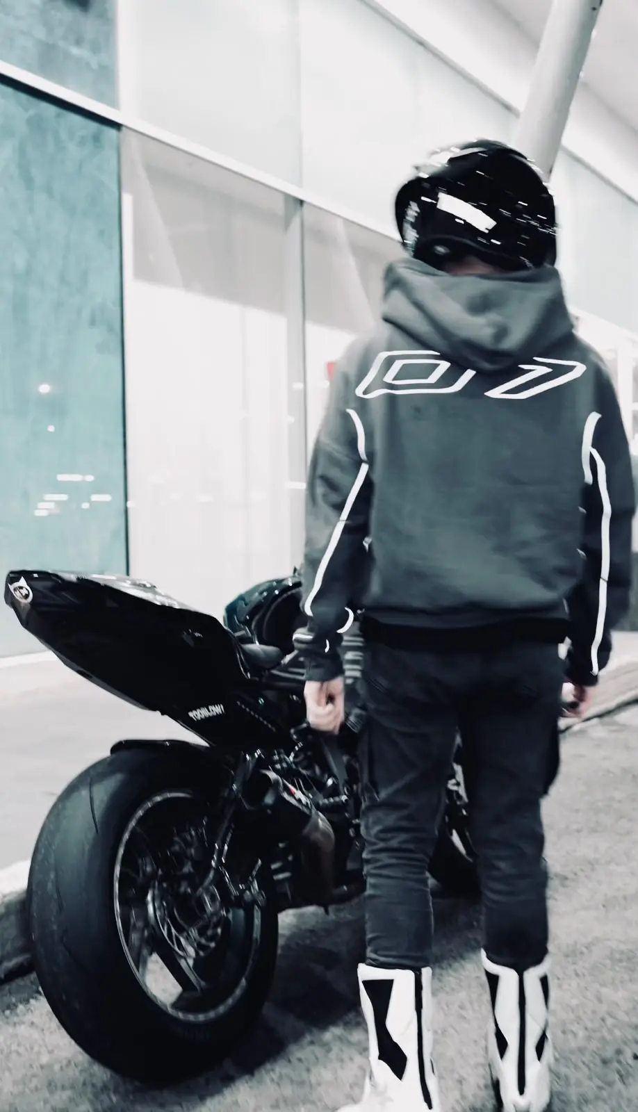 SPOTI WORLD X DESMO.INDONESIA — foto 2