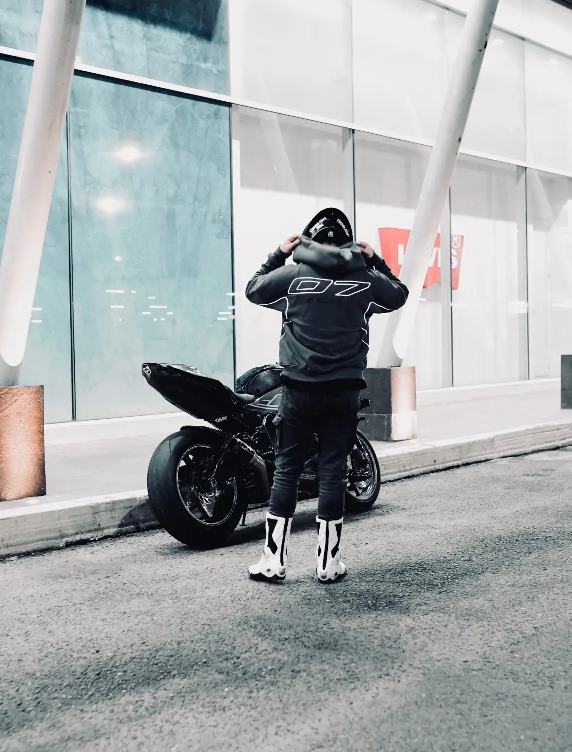 SPOTI WORLD X DESMO.INDONESIA